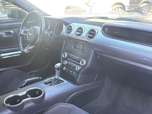 Used 2020 Ford Mustang GT image 9