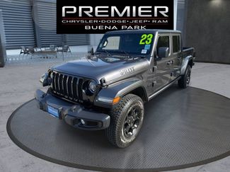Used 2023 Jeep Gladiator Sport AWD/4WD video 1