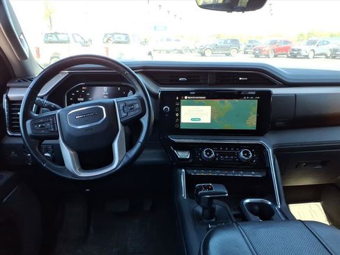 Used 2024 GMC Sierra 1500 Denali w/ Technology Package AWD/4WD image 12