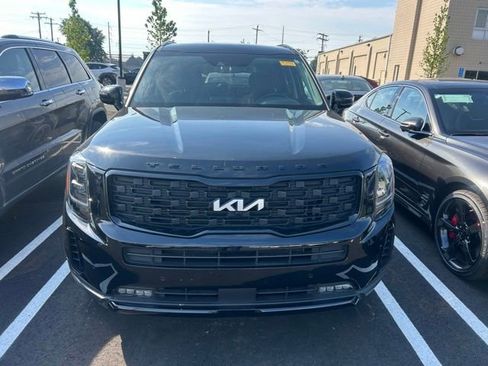 Used 2022 Kia Telluride SX w/ Nightfall Edition Package AWD/4WD image 1