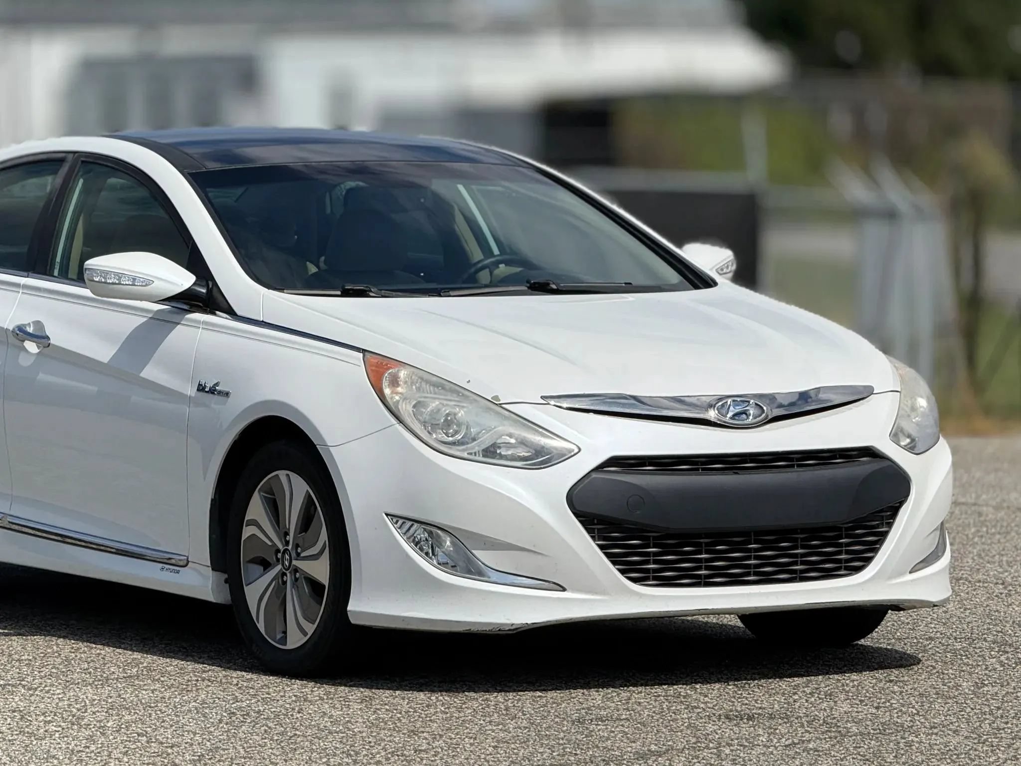 Used 2015 Hyundai Sonata Limited w/ Option Group 02 FWD image 15
