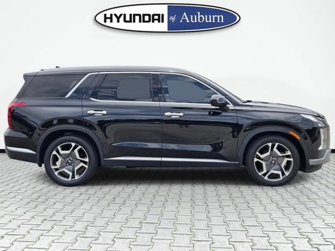 Certified 2024 Hyundai Palisade Limited FWD image 5