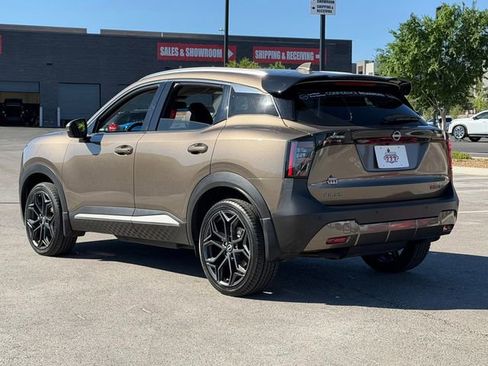 Certified 2025 Nissan Kicks SR image 3