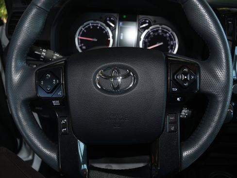 Used 2023 Toyota 4Runner TRD Off-Road image 12