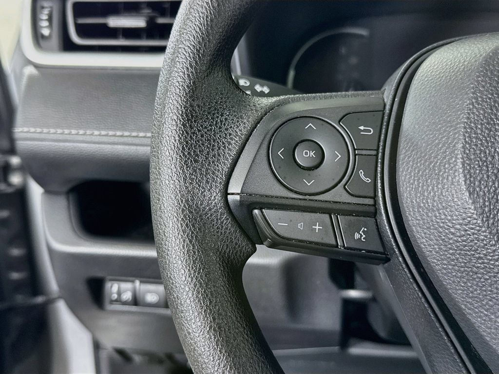 Certified 2025 Toyota RAV4 LE AWD/4WD image 21