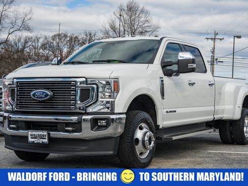 Certified 2022 Ford F350 Lariat w/ Lariat Ultimate Package image 3