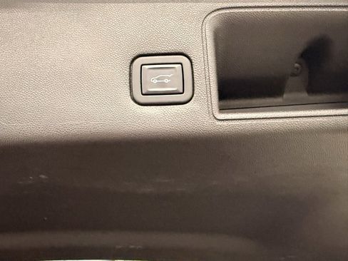 Used 2020 GMC Terrain SLT w/ Preferred Package image 10