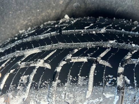 Used 2016 Nissan Rogue SV image 34