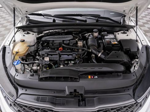 Used 2023 Kia K5 GT-Line image 29