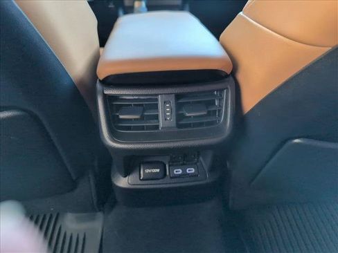Used 2025 Lexus ES 300h w/ Premium Package FWD image 18