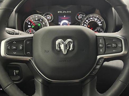 Used 2025 RAM 1500 Big Horn AWD/4WD image 19