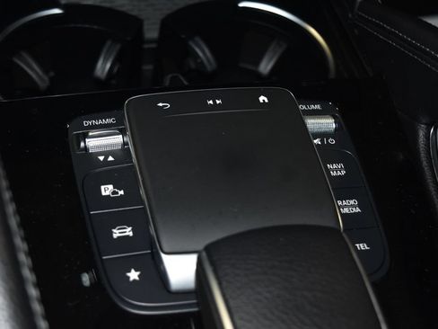 Used 2024 Mercedes-Benz GLE 450e 4MATIC image 18