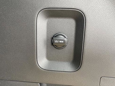 New 2026 Kia Carnival LXS image 17