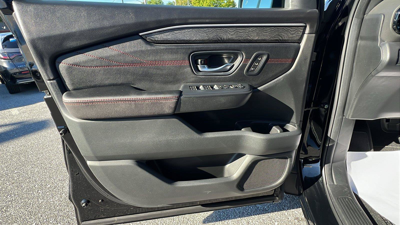 New 2026 Honda Pilot Black Edition image 24