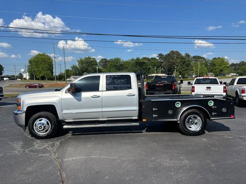 Used 2016 Chevrolet Silverado 3500 LT w/ LT Convenience Package image 8