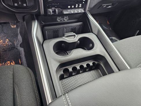 New 2025 RAM 3500 Big Horn AWD/4WD image 24