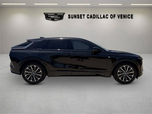 Certified 2024 Cadillac Lyriq Sport AWD/4WD image 3