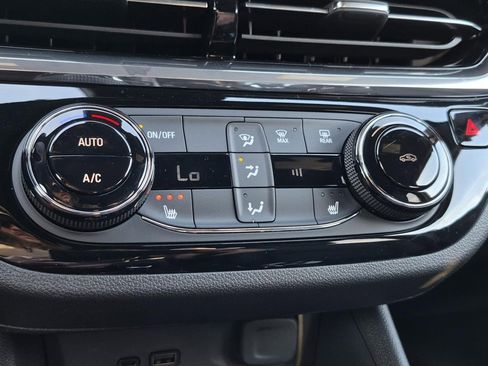 New 2026 Buick Envista Sport Touring w/ Convenience I Package FWD image 19