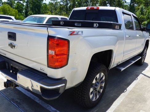 Used 2017 Chevrolet Silverado 2500 LTZ w/ Duramax Plus Package AWD/4WD image 6