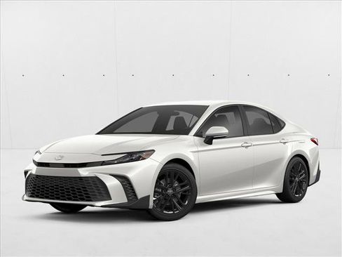 Used 2025 Toyota Camry LE w/ Convenience Package FWD image 1