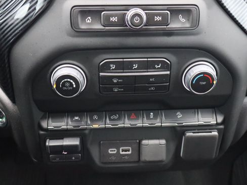 Used 2024 Chevrolet Silverado 1500 Custom Trail Boss w/ LPO, Dark Essentials Package image 28