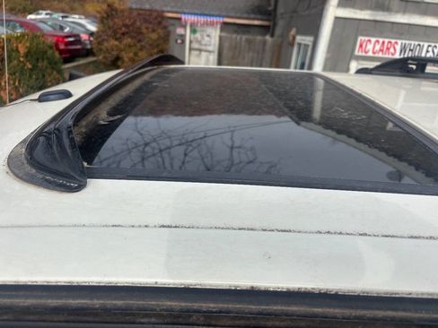 Used 2002 Toyota 4Runner Limited image 16