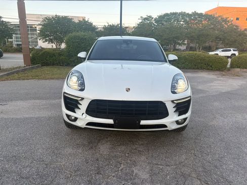 Used 2018 Porsche Macan AWD/4WD image 4