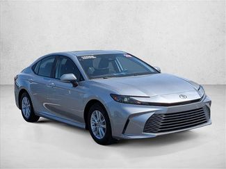 Used 2025 Toyota Camry LE FWD video 3