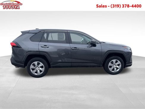 Certified 2022 Toyota RAV4 LE image 7