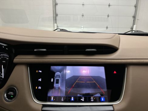 Used 2022 Cadillac XT5 Sportv w/ Platinum Package AWD/4WD image 38