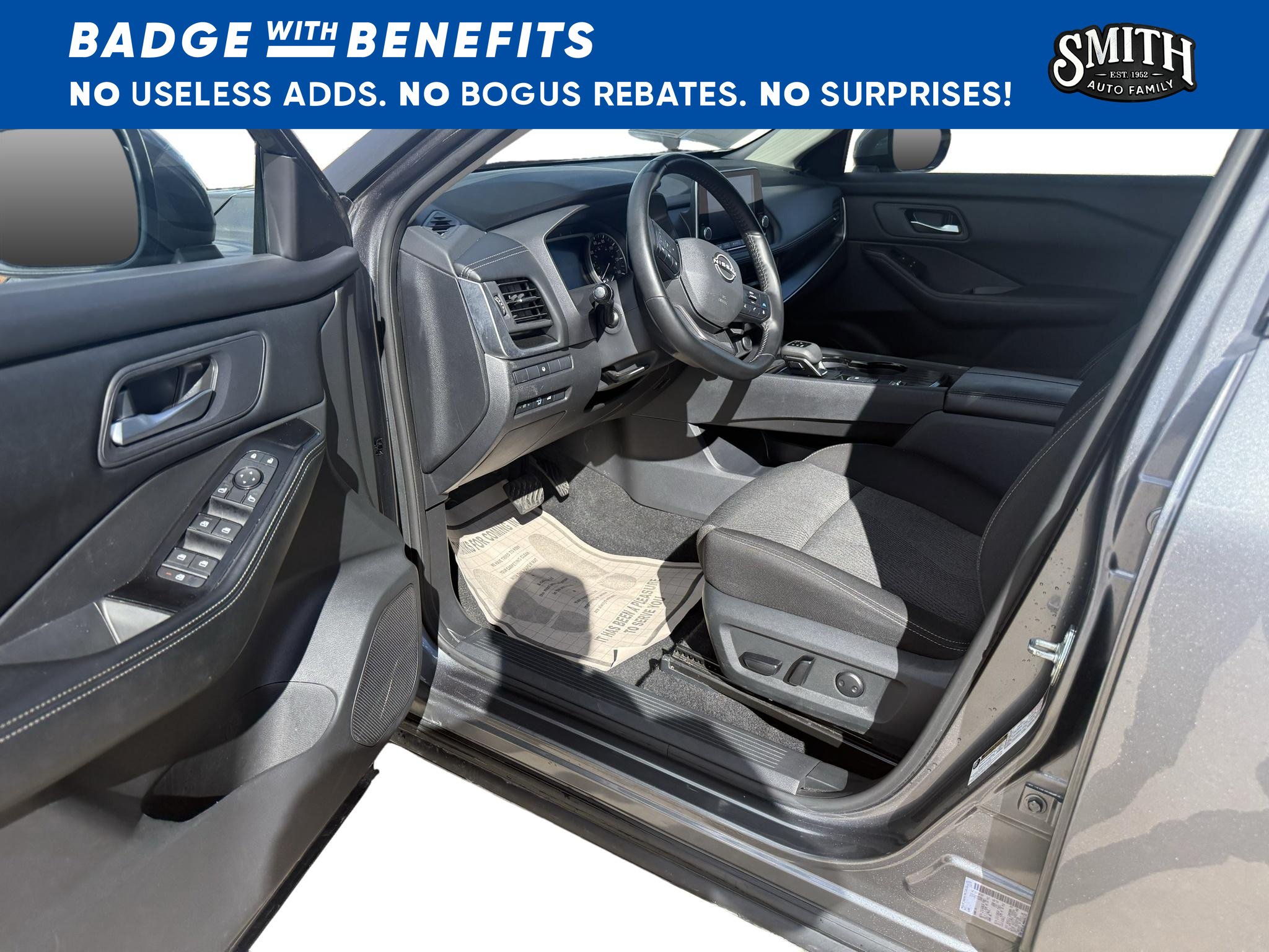 Used 2025 Nissan Rogue SV FWD image 6