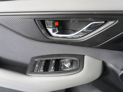 Used 2025 Subaru Outback Premium image 10