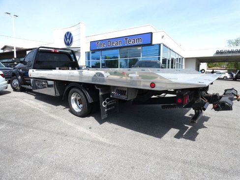 Used 2015 RAM 5500 SLT w/ Quick Order Package 29G SLT AWD/4WD image 6