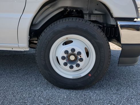 New 2025 Ford E-350 and Econoline 350 Super Duty w/ Power Equipment Group image 9