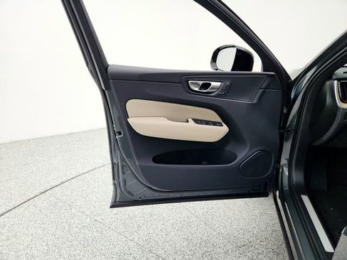 New 2026 Volvo XC60 B5 Core w/ Climate Package image 23