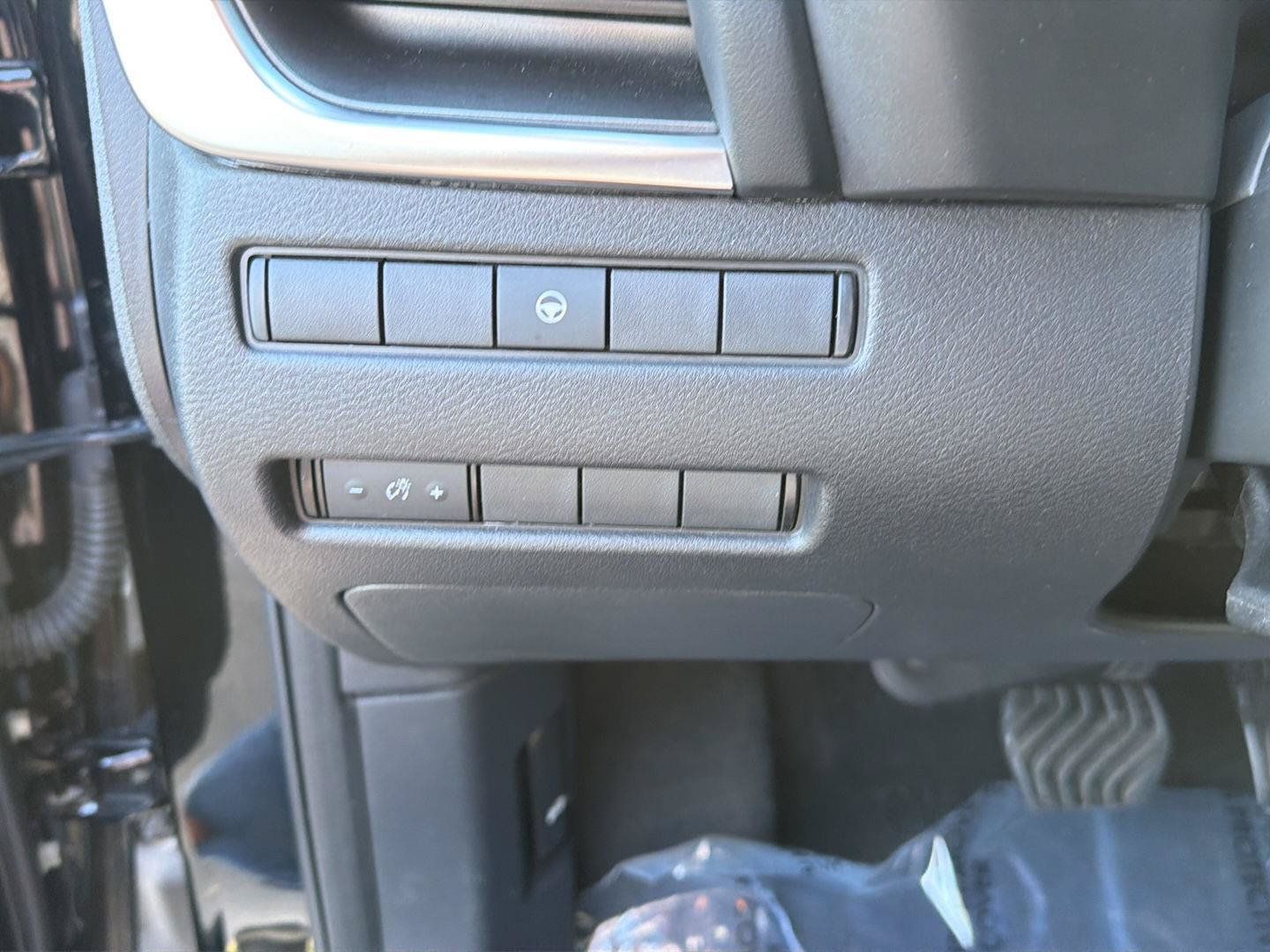 Used 2021 Nissan Rogue SV AWD/4WD image 19