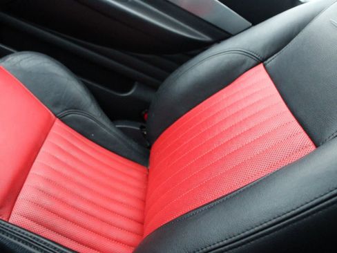 Used 2004 Ford Thunderbird image 21