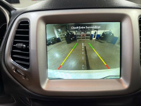 Used 2021 Jeep Compass 80th Special Edition w/ Sun and Sound Group image 10