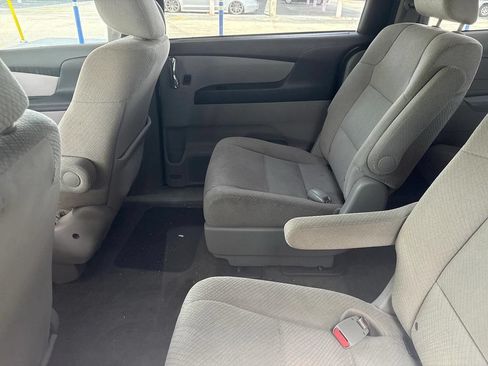 Used 2016 Honda Odyssey LX image 12