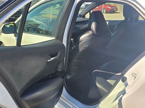 Used 2025 Toyota Corolla XSE FWD image 13