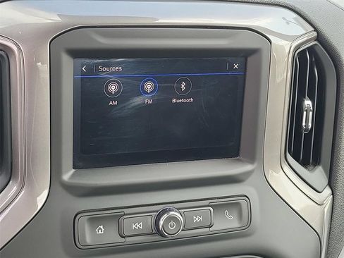 Used 2025 Chevrolet Silverado 1500 W/T RWD image 5