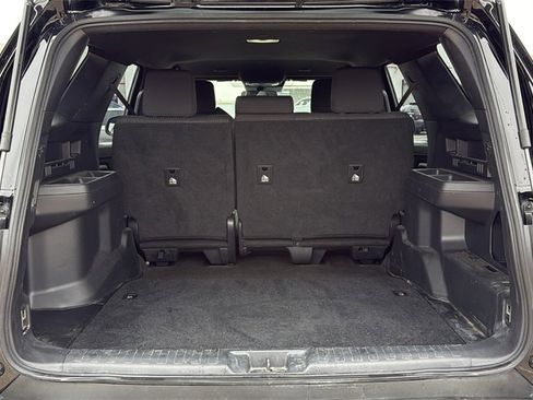 Used 2025 Toyota 4Runner SR5 image 8