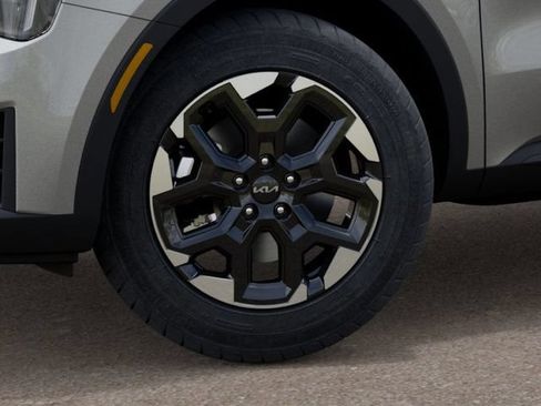 Used 2026 Kia Sorento S FWD image 9