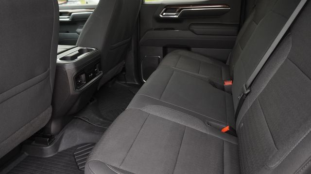 Used 2026 Chevrolet Silverado 1500 LT Trail Boss w/ LPO, Dark Essentials Package AWD/4WD image 13