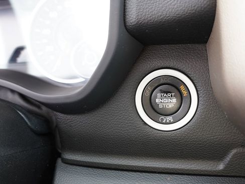 Certified 2019 RAM 3500 Big Horn image 29