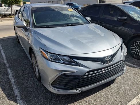 Certified 2023 Toyota Camry LE image 1