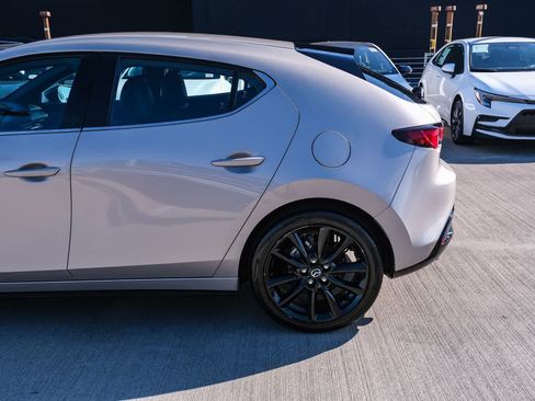Used 2024 MAZDA MAZDA3 s FWD image 8