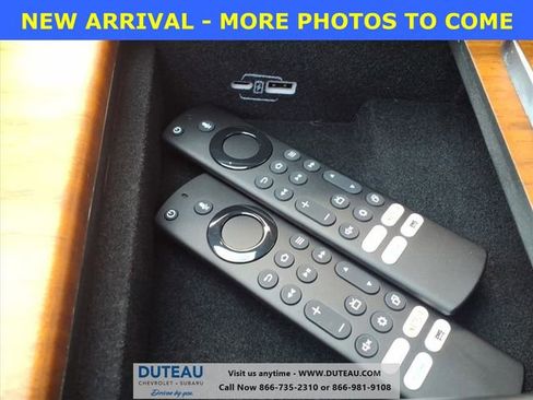 Used 2024 Jeep Grand Wagoneer Series III w/ Rear Seat Video Group 1 image 15