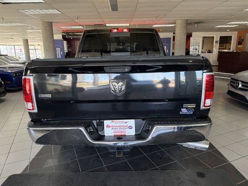Used 2016 RAM 1500 Laramie image 5