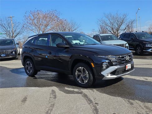 New 2026 Hyundai Tucson Blue SE w/ Tow & Go Package image 2